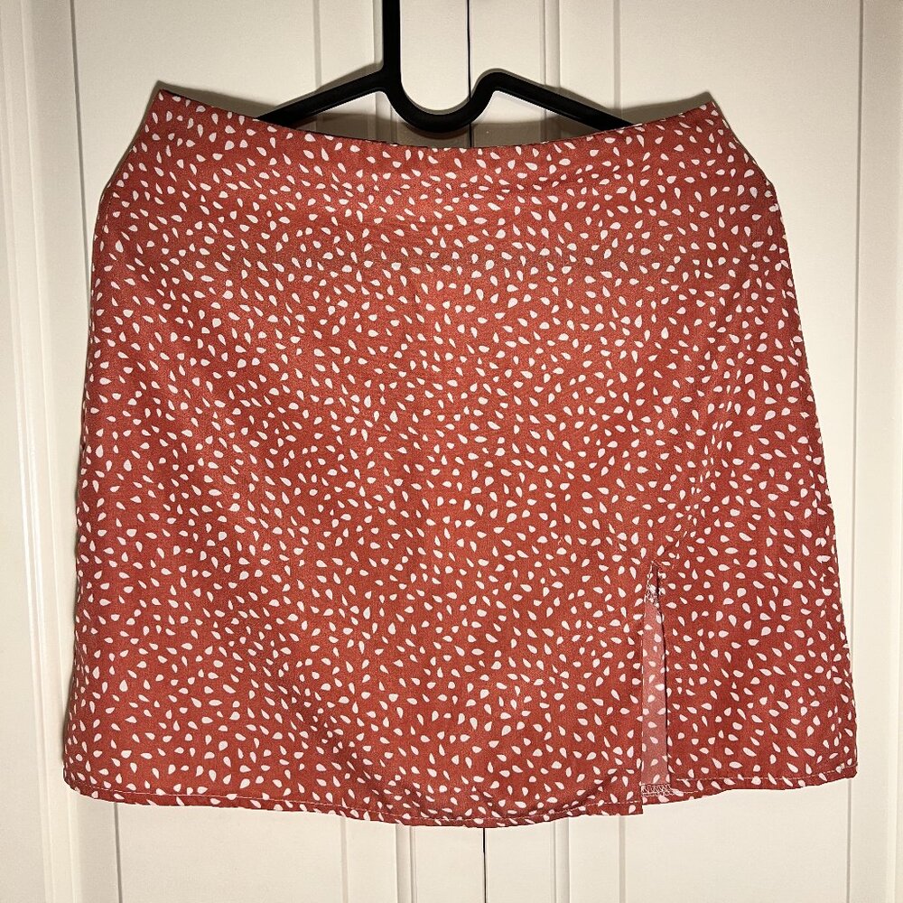 Shein Casual White Dotted Slit Skirt
